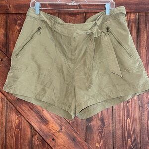 Shorts, 4 inch, size 14, army green by White House black market